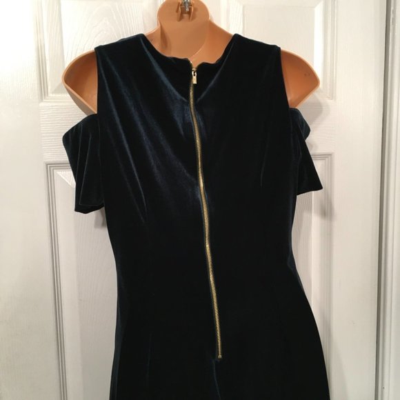 Calvin Klein Velvet Green Cold Shoulder Dress Sz 6 - Picture 5 of 7